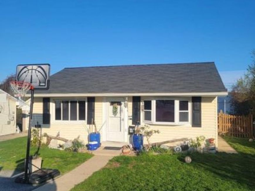 15 Gyro Drive, Baltimore, MD 21220 Main Photo