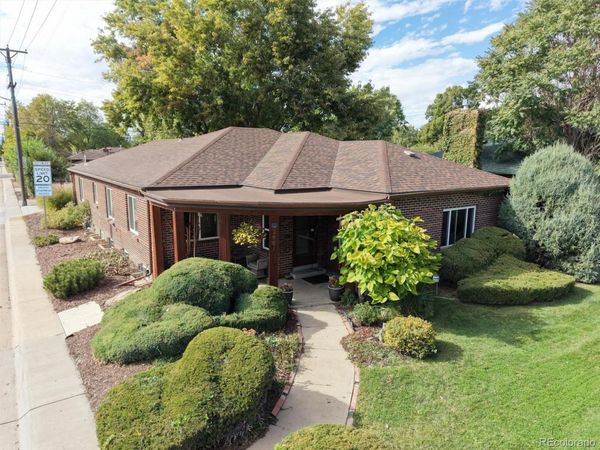 2901 Monaco Parkway, Denver, CO 80207