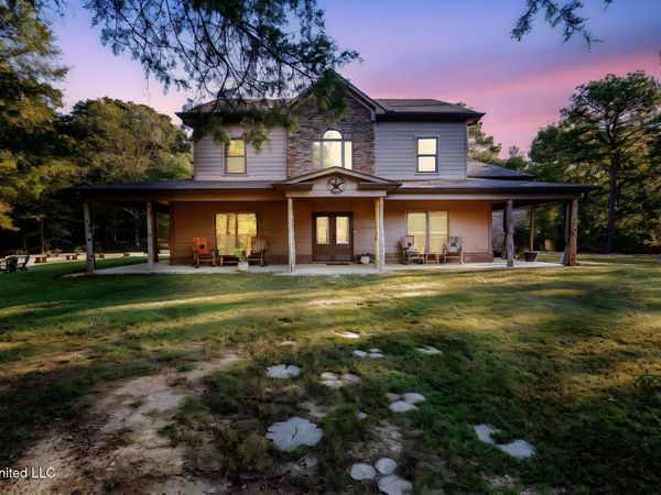 1088 S Red Banks Road, Byhalia, MS 38611