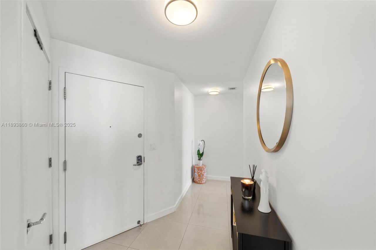 3301 NE 1st Ave, Unit H1207, Miami, FL 33137 Photo