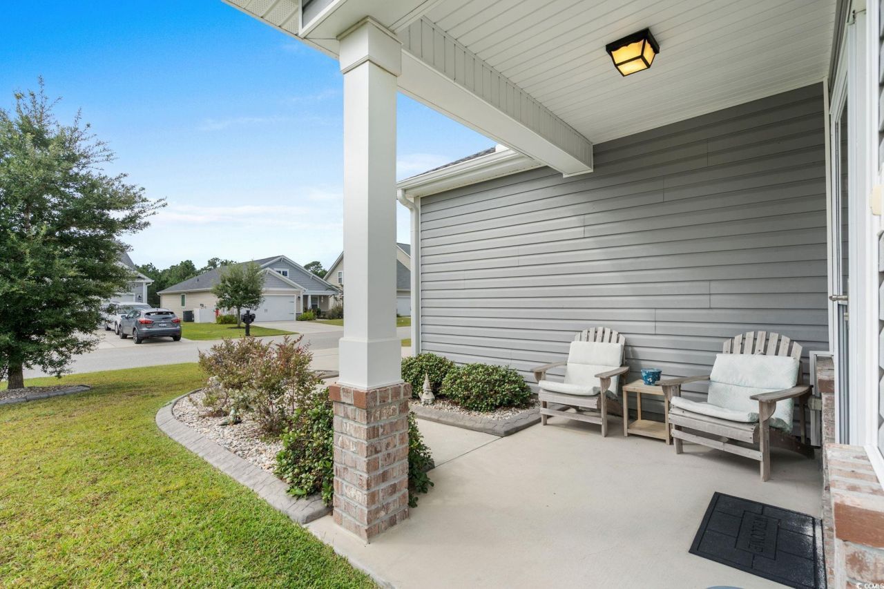 1169 Bethpage Dr. Photo 3