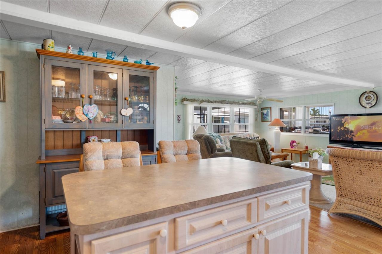 107 Holiday Lane, Auburndale, FL 33823 Photo