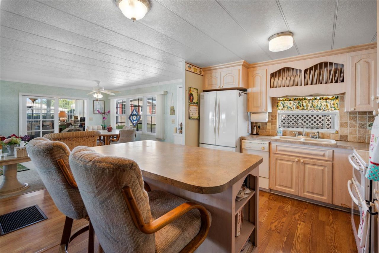 107 Holiday Lane, Auburndale, FL 33823 Photo