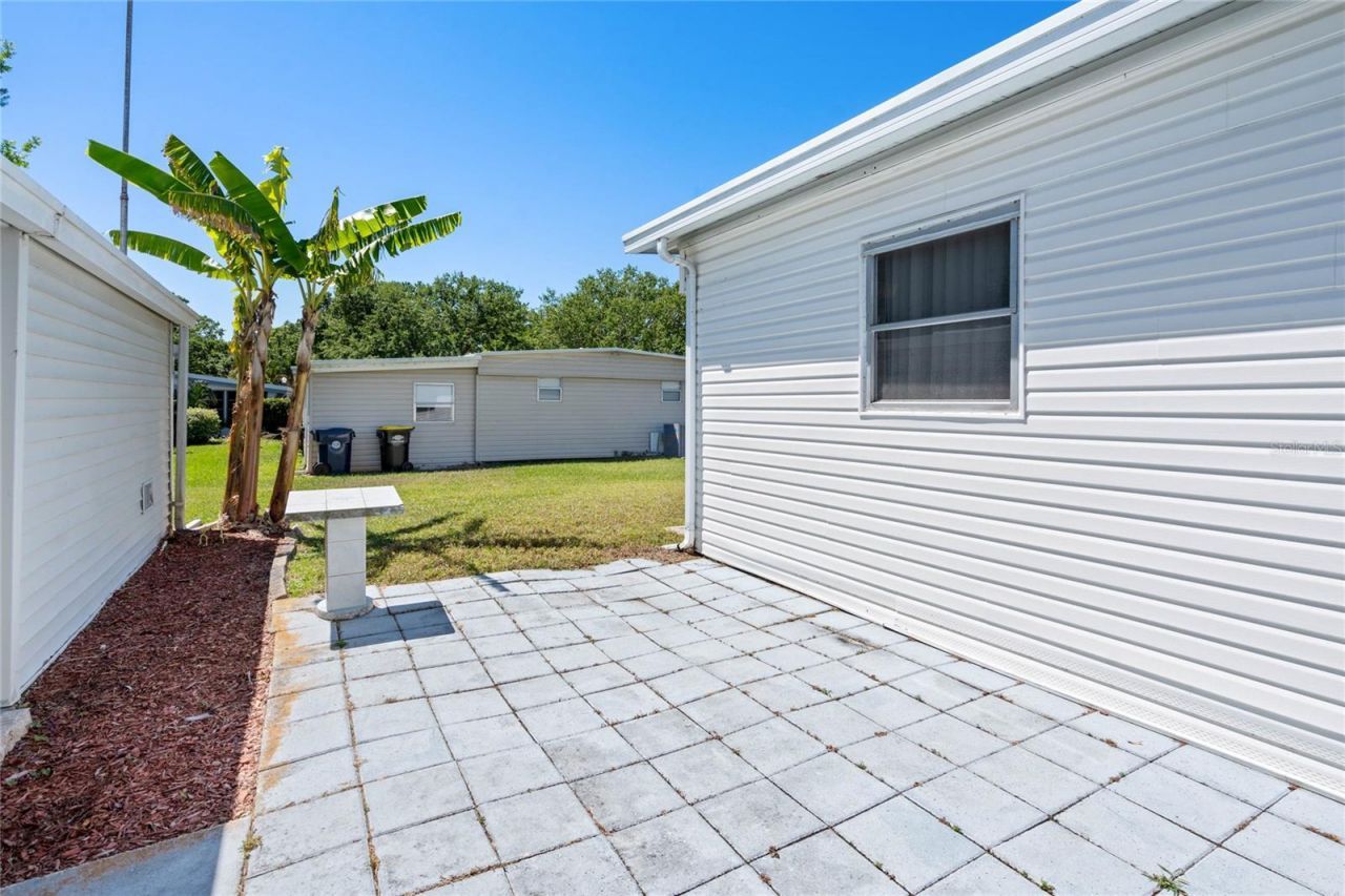 107 Holiday Lane, Auburndale, FL 33823 Photo