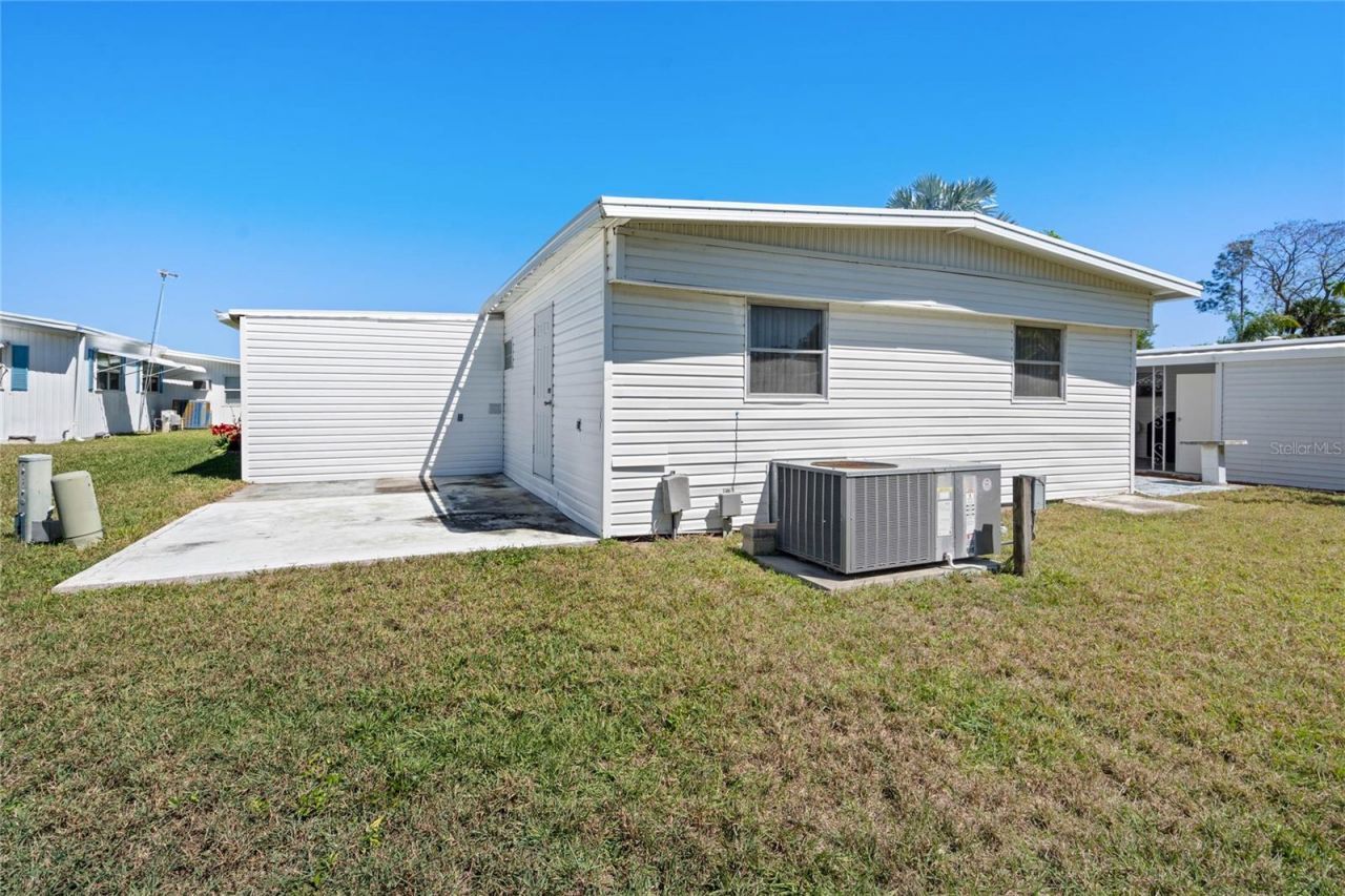 107 Holiday Lane, Auburndale, FL 33823 Photo