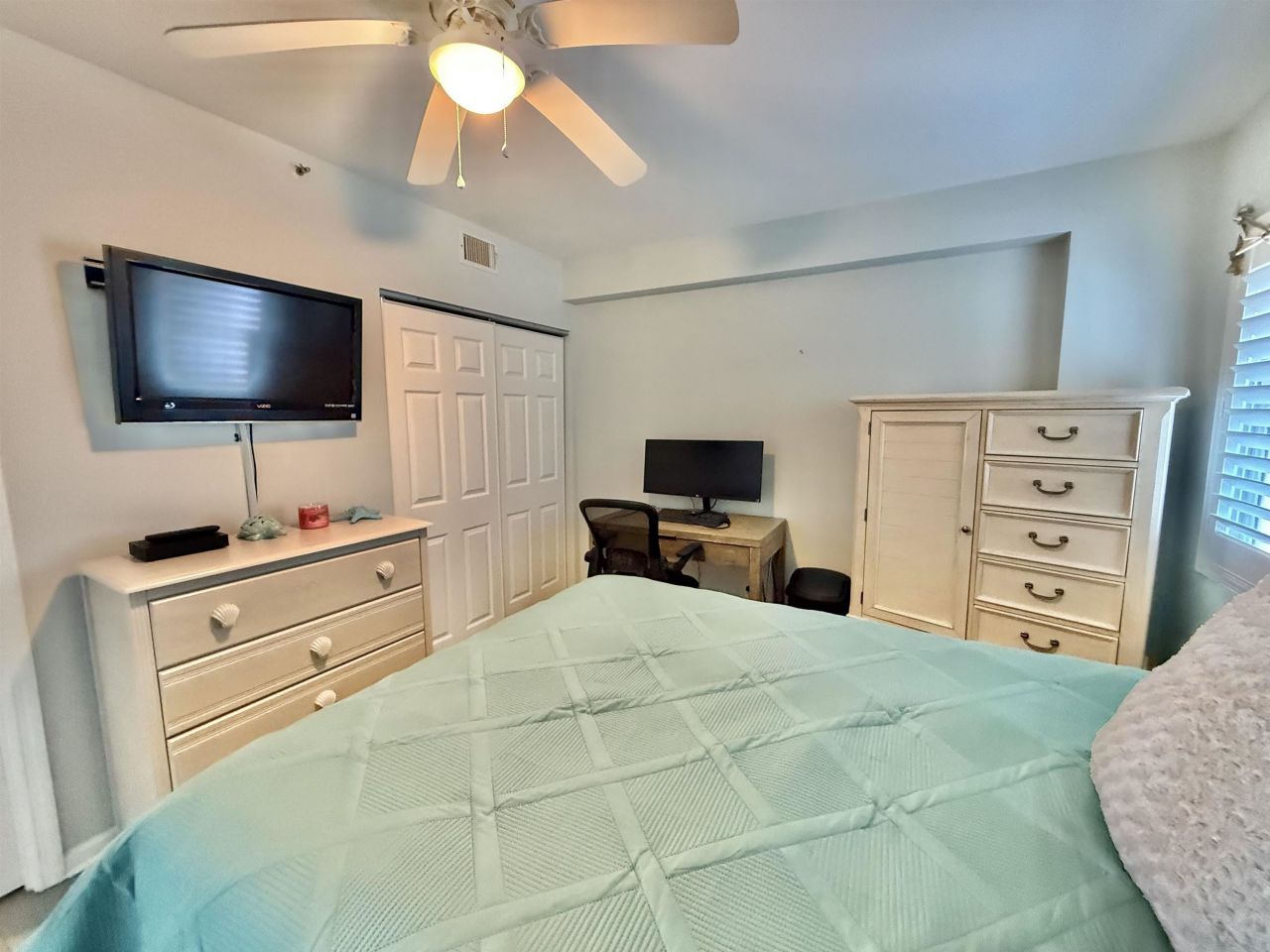 1990 N Waccamaw Dr. Photo 33