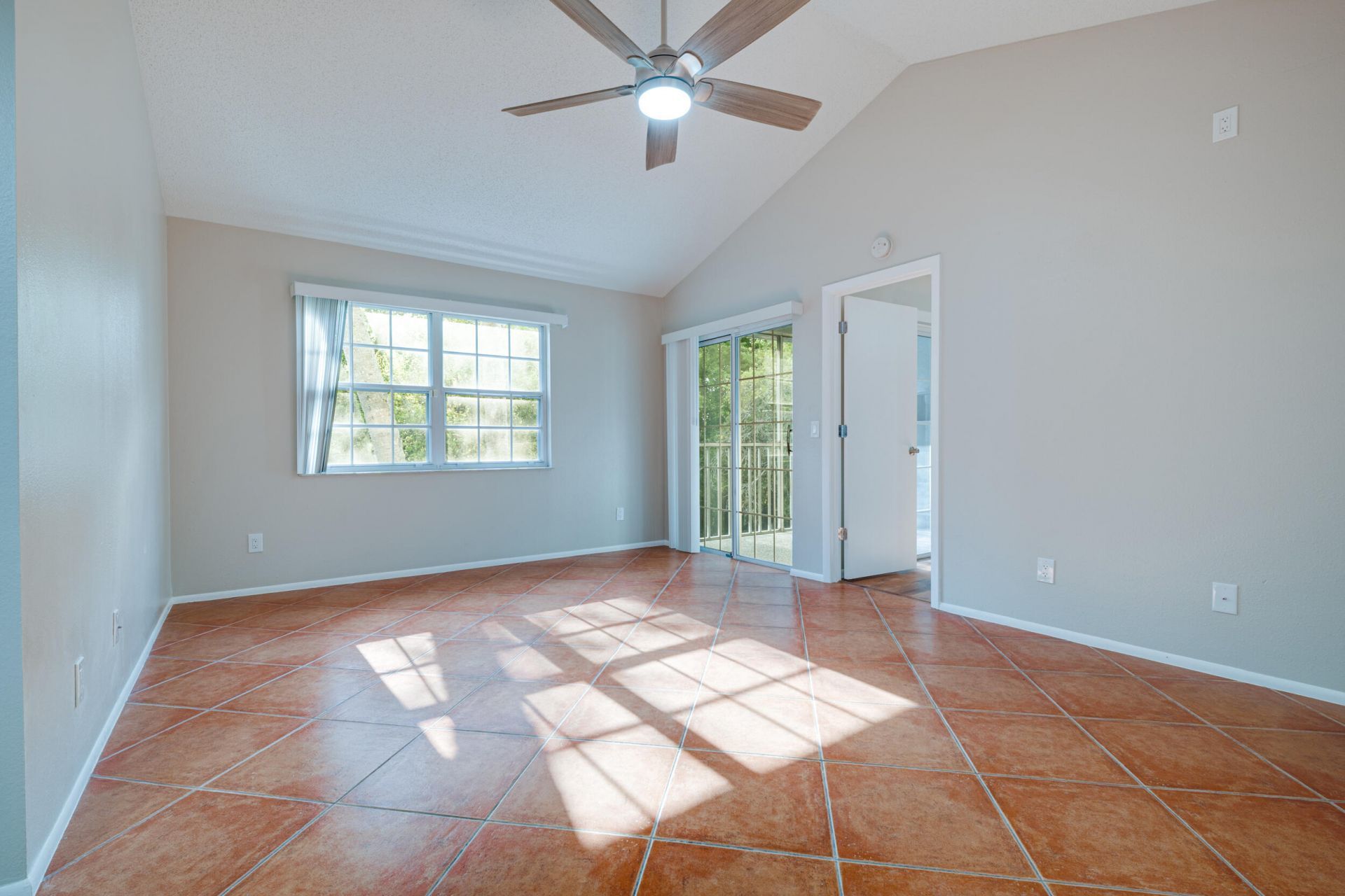 1612 SE Green Acres Circle, Unit P-203, Port Saint Lucie, FL 34952 Photo