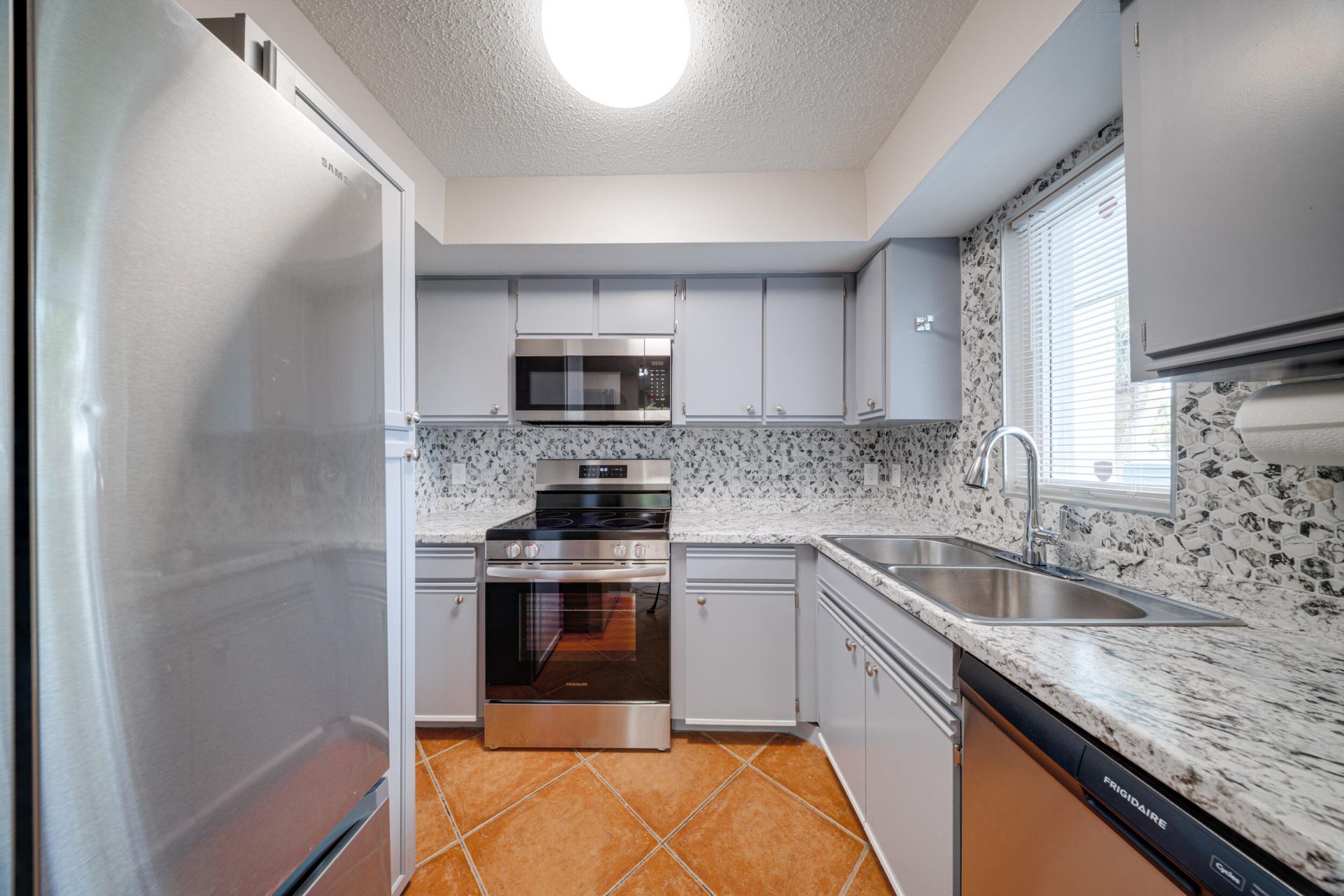 1612 SE Green Acres Circle, Unit P-203, Port Saint Lucie, FL 34952 Photo