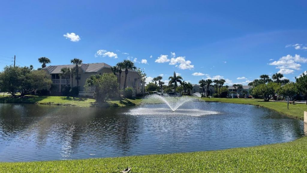 1612 SE Green Acres Circle, Unit P-203, Port Saint Lucie, FL 34952 Photo