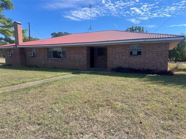 203 Washington Avenue, Strawn, TX 76475