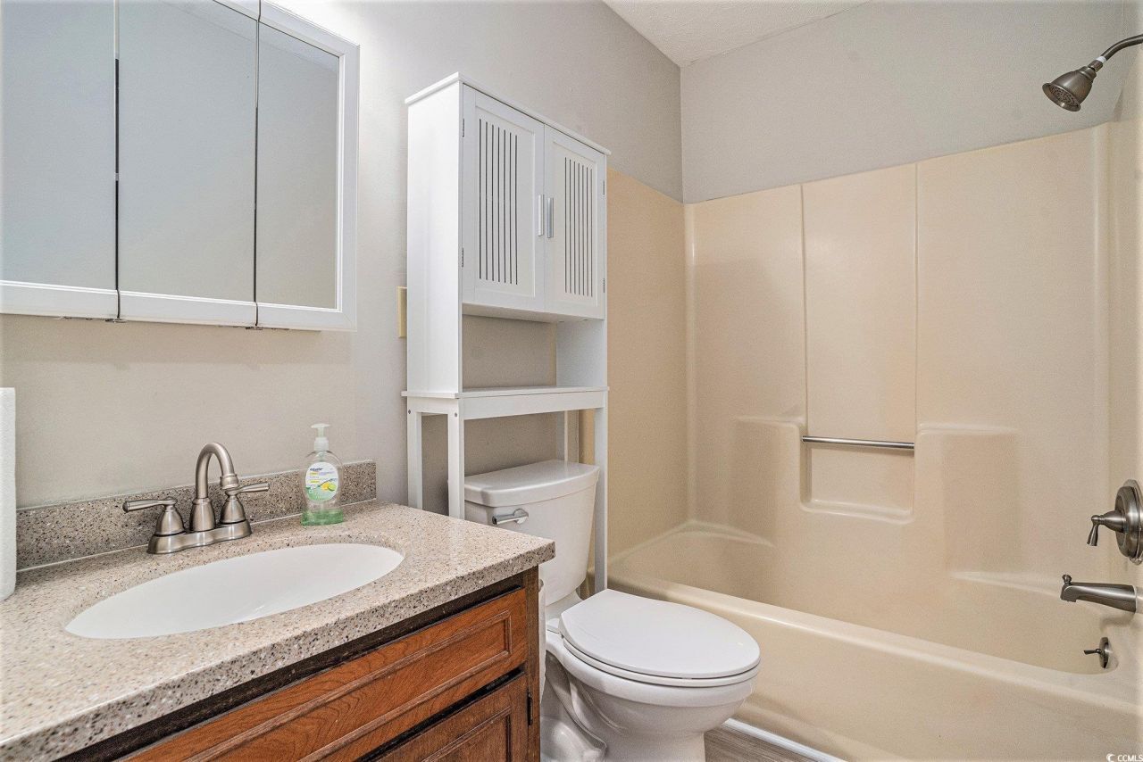 4715 Cobblestone Dr. Photo 12