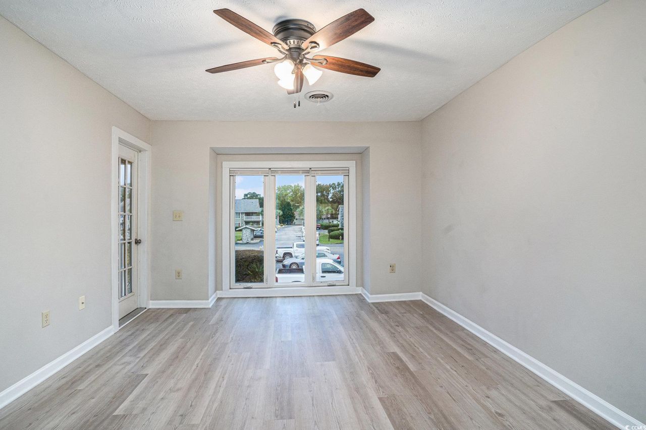 4715 Cobblestone Dr. Photo 17