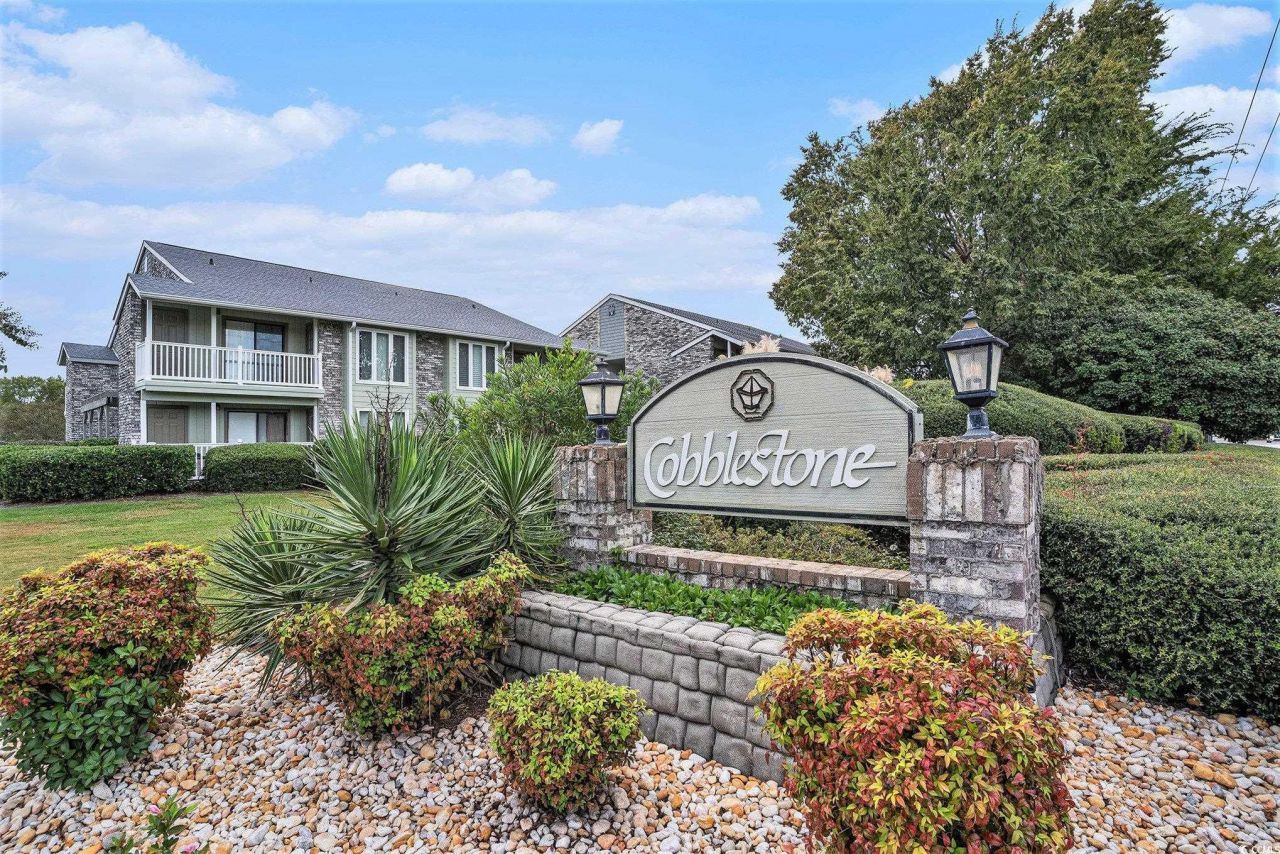 4715 Cobblestone Dr. Photo 24