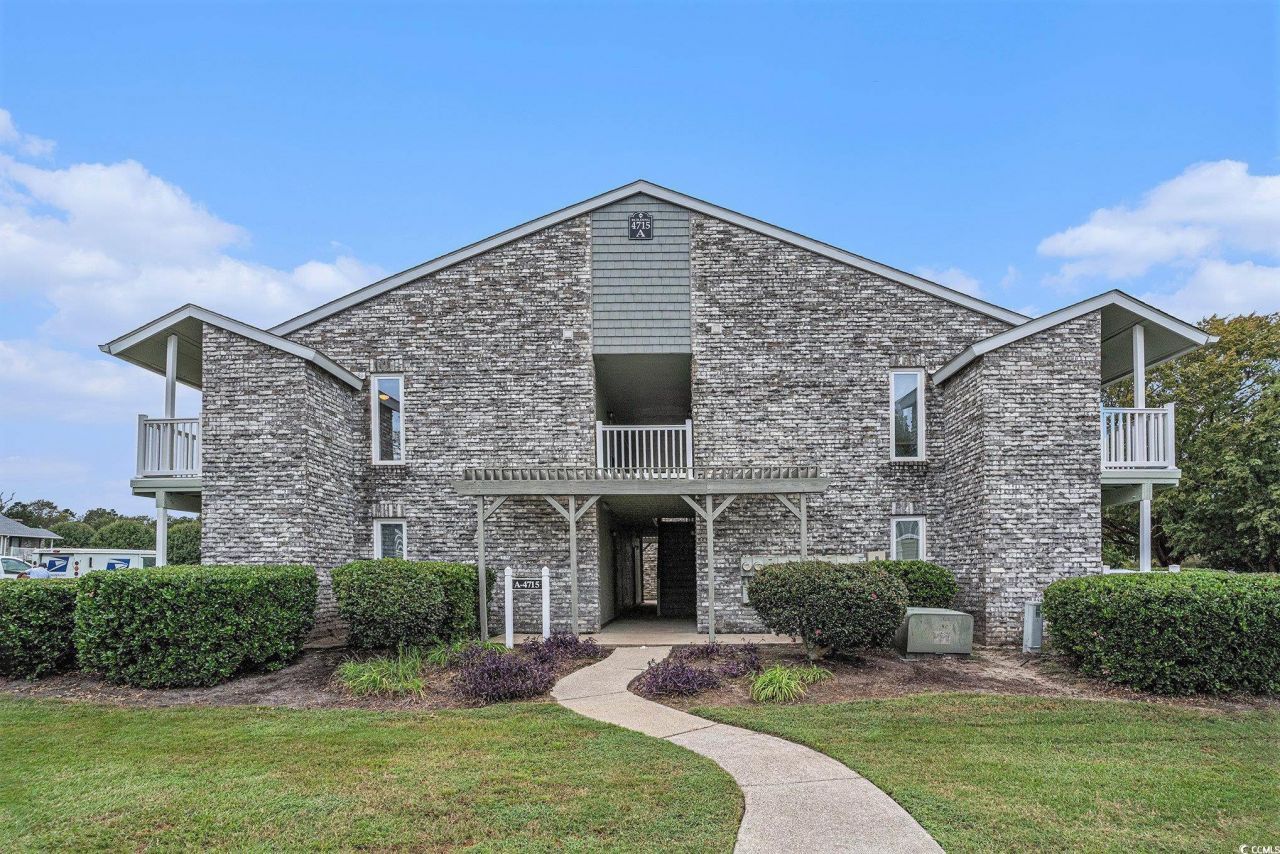 4715 Cobblestone Dr. Photo 4