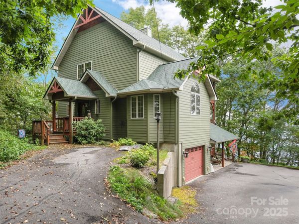 195 Simpson Lane, Maggie Valley, NC 28751