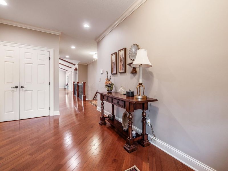 5349 Slater Ridge, Westerville, OH 43082 Photo 3