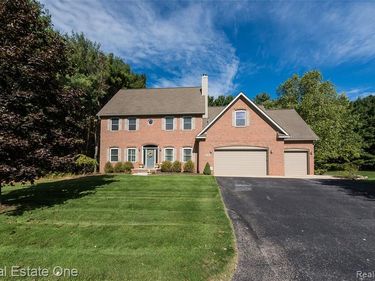 7155 Campbell Mills Court, Brighton, MI 48116