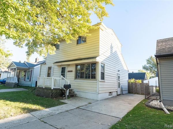 1565 Richmond Avenue, Lincoln Park, MI 48146