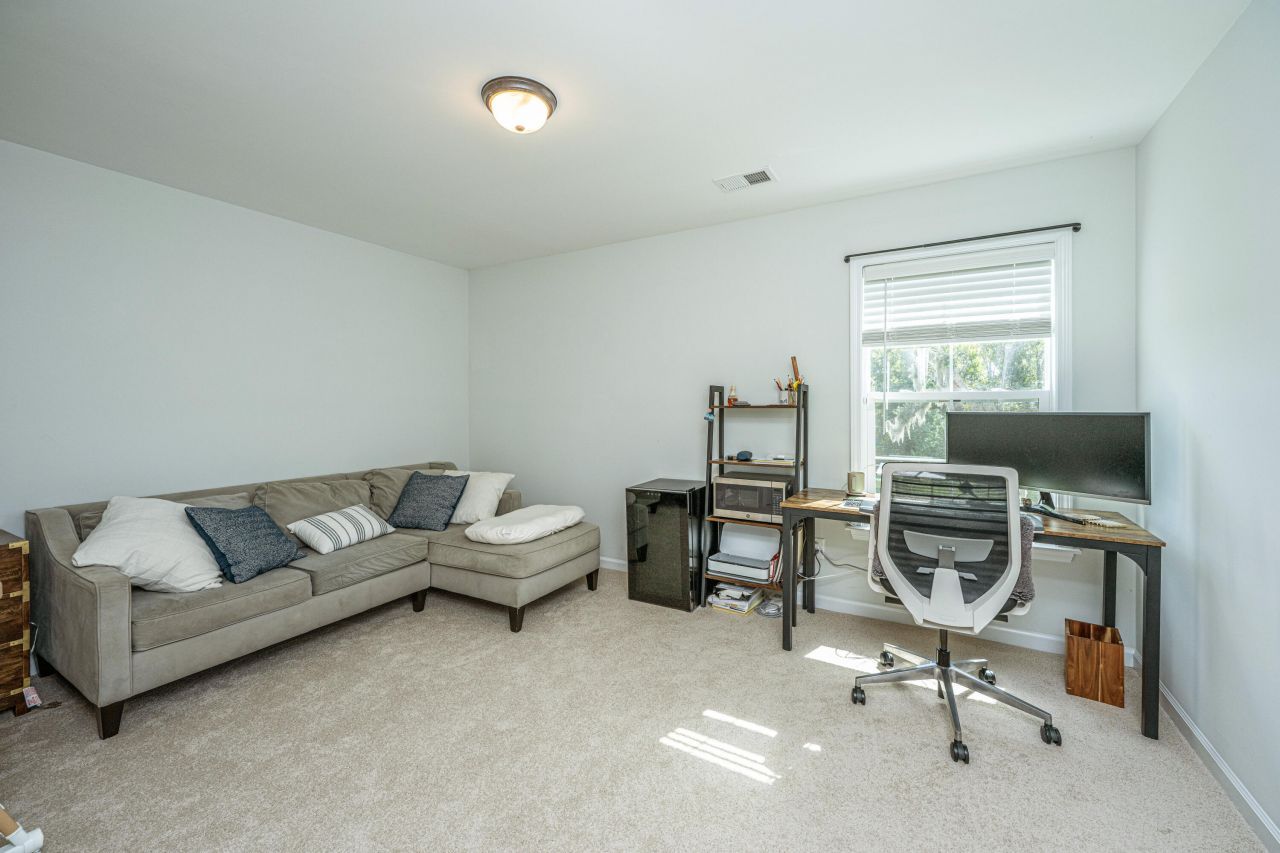 575 Pendleton Drive Photo 32