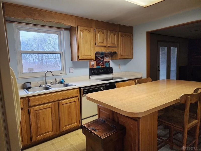 802 Nordhoff Farm Drive, Union, OH 45322 Photo 8