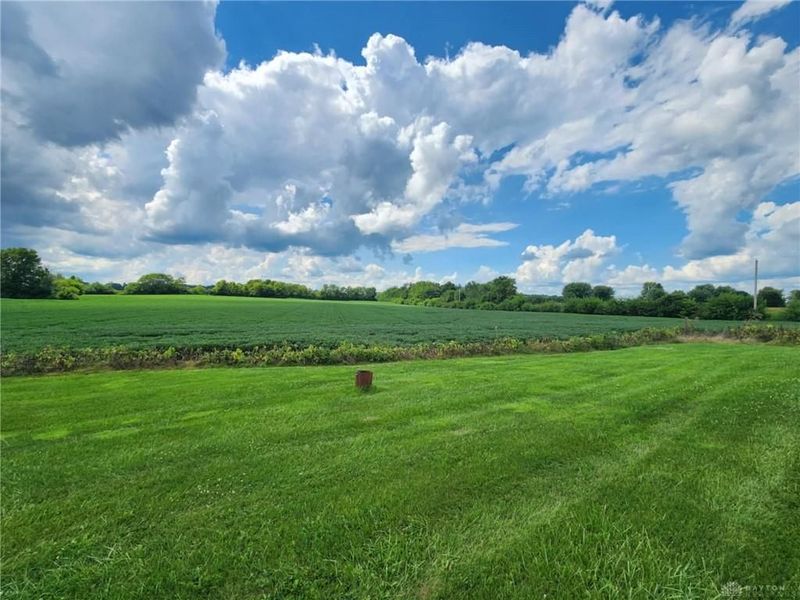 7337 E Lock Road, Lewisburg, OH 45338 Photo 7