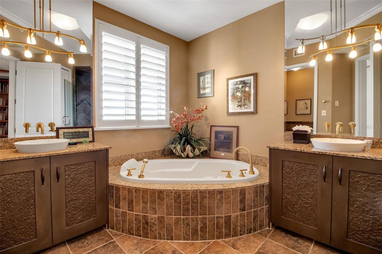 393 N Point Road, Unit 1002, Osprey, FL 34229 Photo