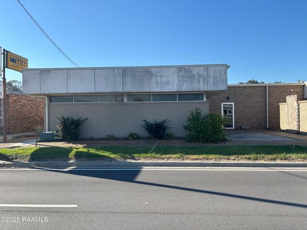 828 Creswell Lane , Opelousas, LA 70570