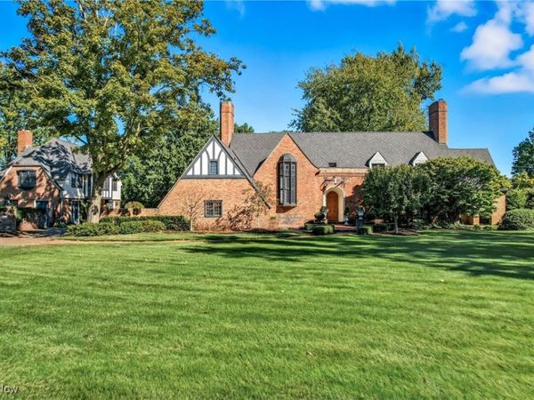 740 Fairway Drive, Warren, OH 44483