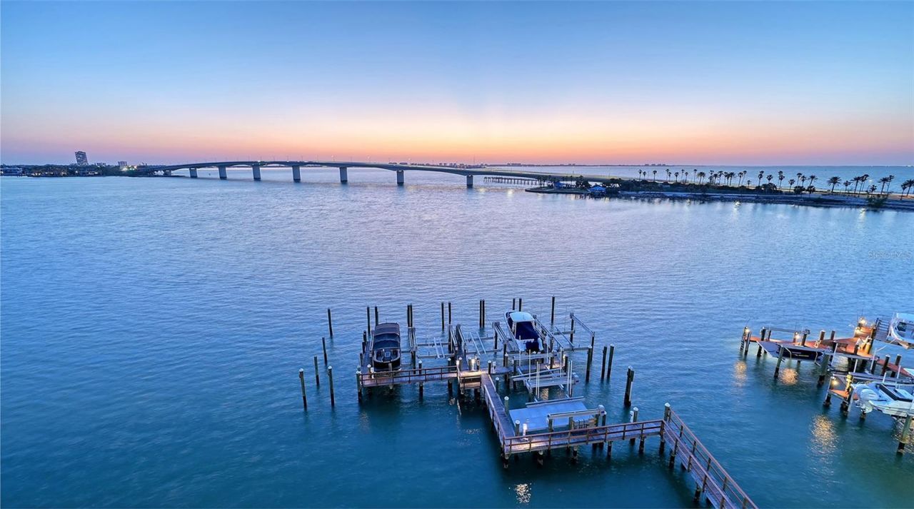 280 Golden Gate Point, Unit 600, Sarasota, FL 34236 Photo