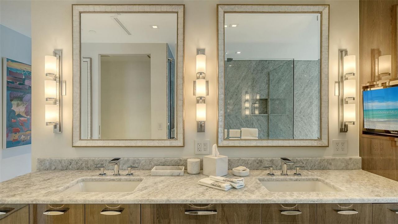 280 Golden Gate Point, Unit 600, Sarasota, FL 34236 Photo