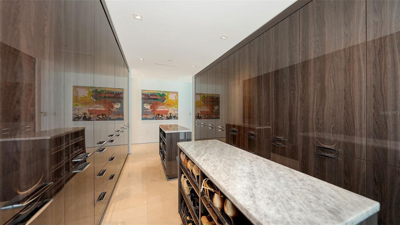 280 Golden Gate Point, Unit 600, Sarasota, FL 34236 Photo