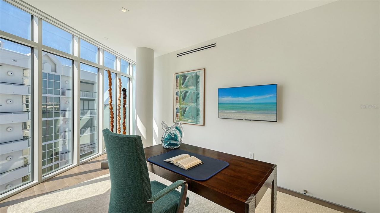 280 Golden Gate Point, Unit 600, Sarasota, FL 34236 Photo