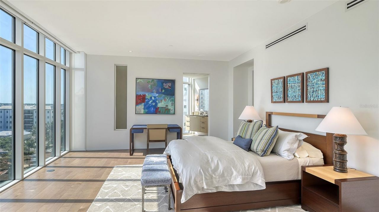 280 Golden Gate Point, Unit 600, Sarasota, FL 34236 Photo