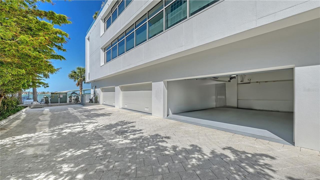 280 Golden Gate Point, Unit 600, Sarasota, FL 34236 Photo