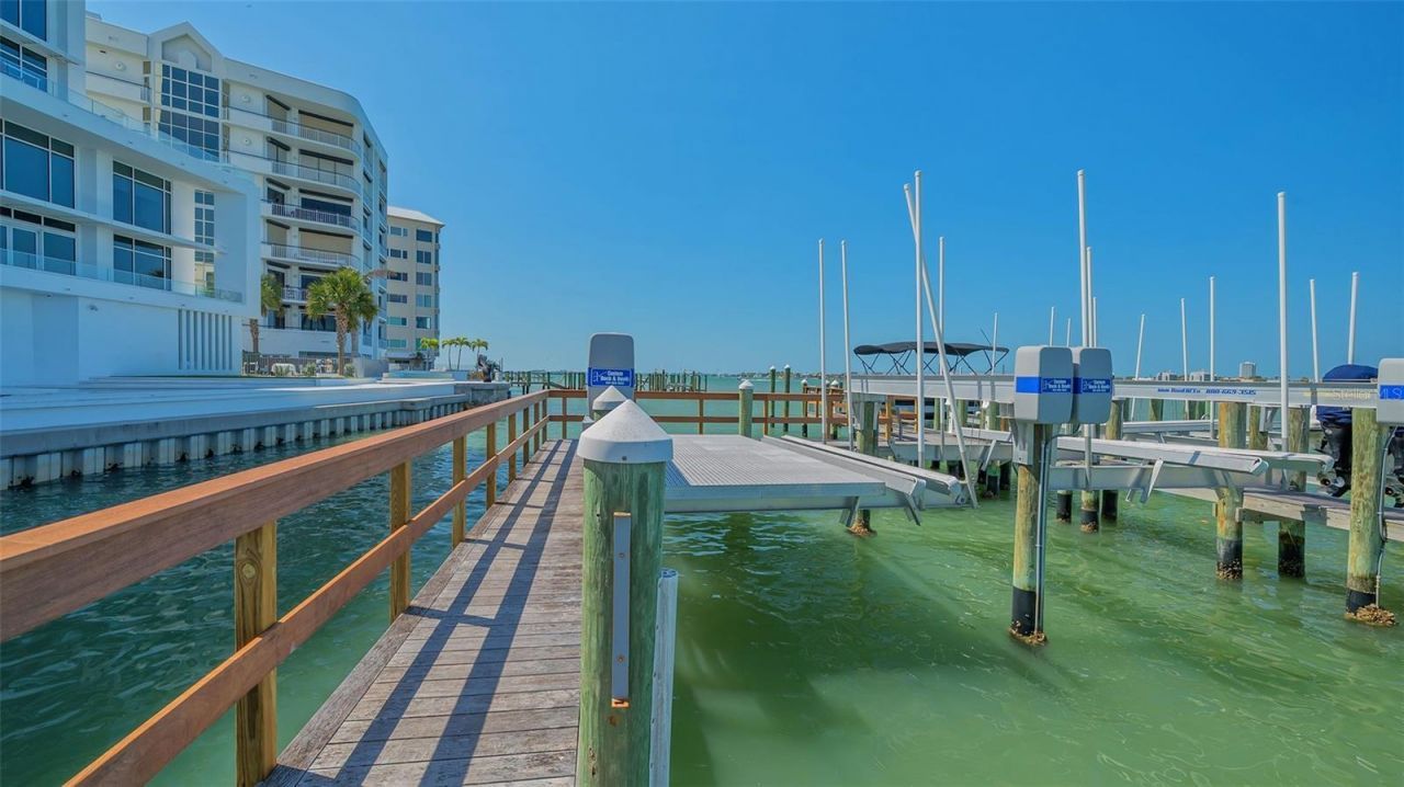 280 Golden Gate Point, Unit 600, Sarasota, FL 34236 Photo