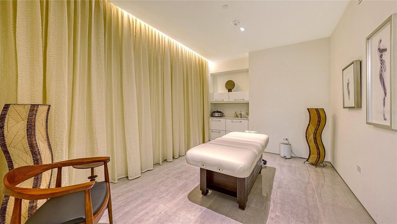 280 Golden Gate Point, Unit 600, Sarasota, FL 34236 Photo