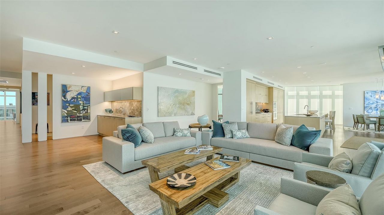 280 Golden Gate Point, Unit 600, Sarasota, FL 34236 Photo