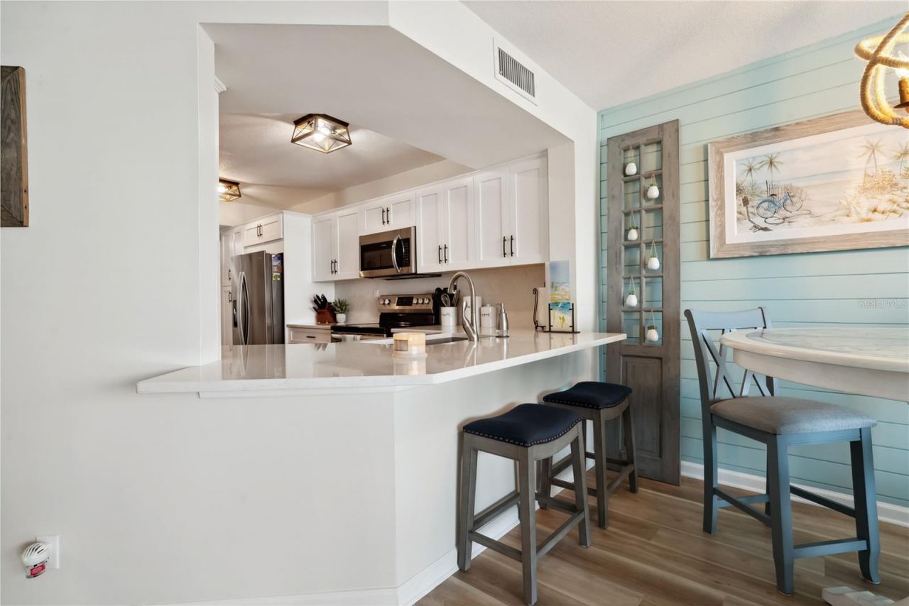 5279 Isla Key Boulevard S, Unit 212, Saint Petersburg, FL 33715 Photo