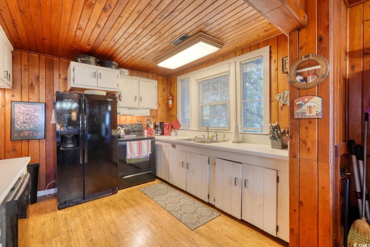 350 Underwood Dr. Photo 13