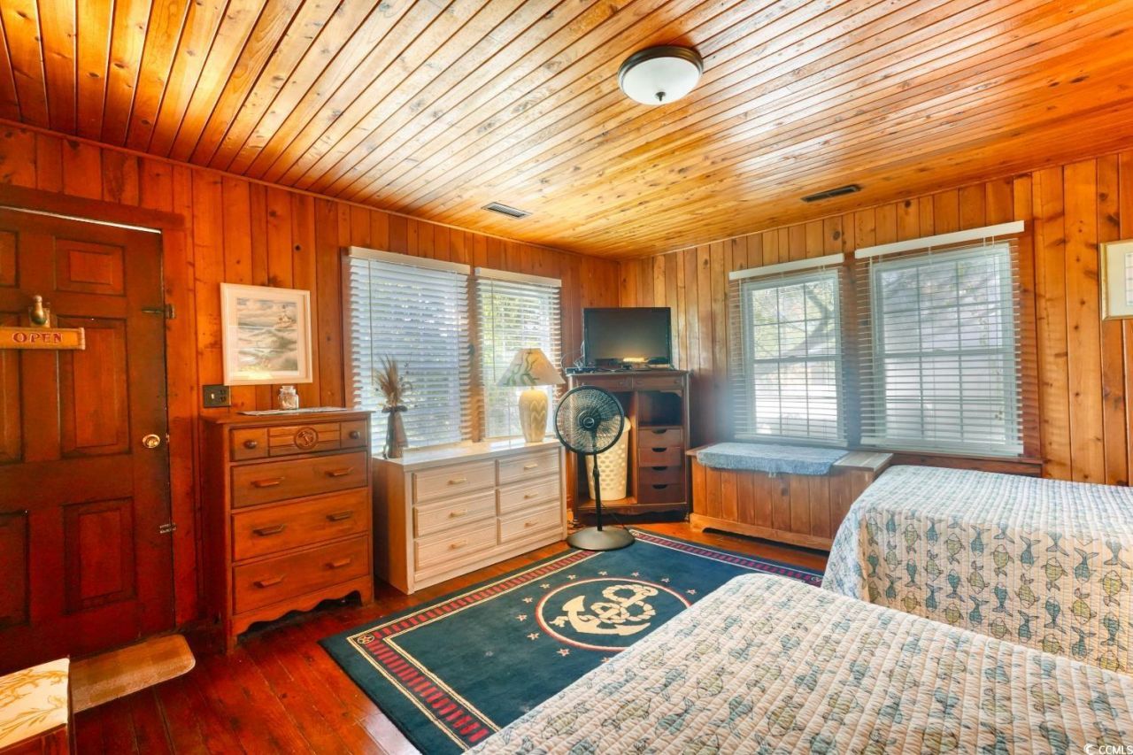 350 Underwood Dr. Photo 33