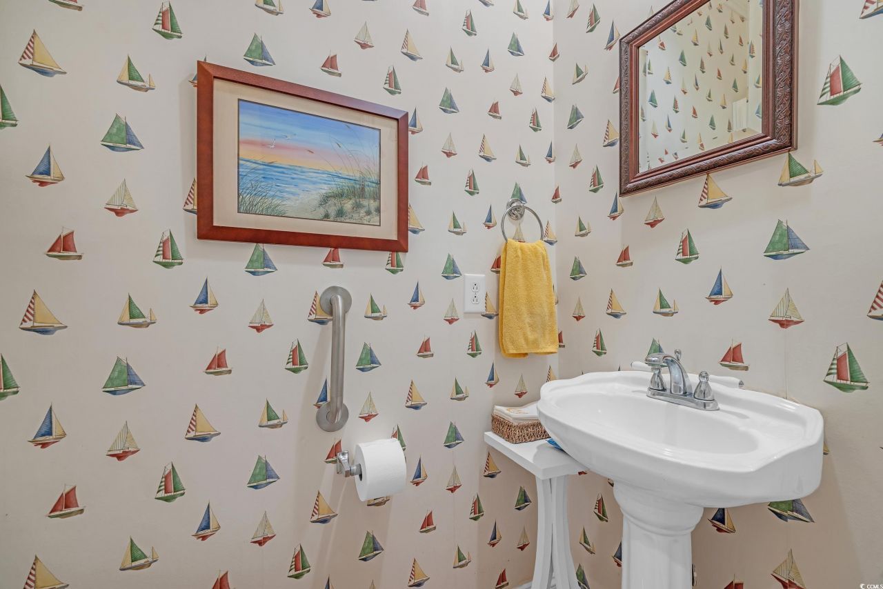 3231 Center Rd. Photo 17