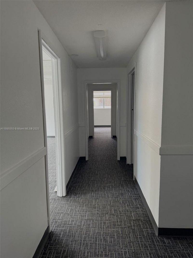 299 Alhambra Cir, Unit 302, Coral Gables, FL 33134 Photo