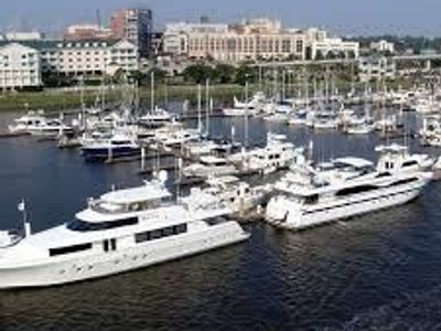 33 Lockwood Drive, Unit E-12, Charleston, SC 29401