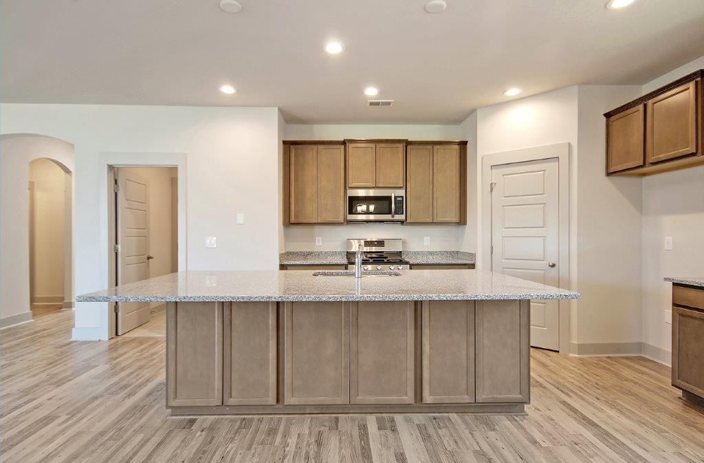 225 Creek Pointe Drive Photo 18