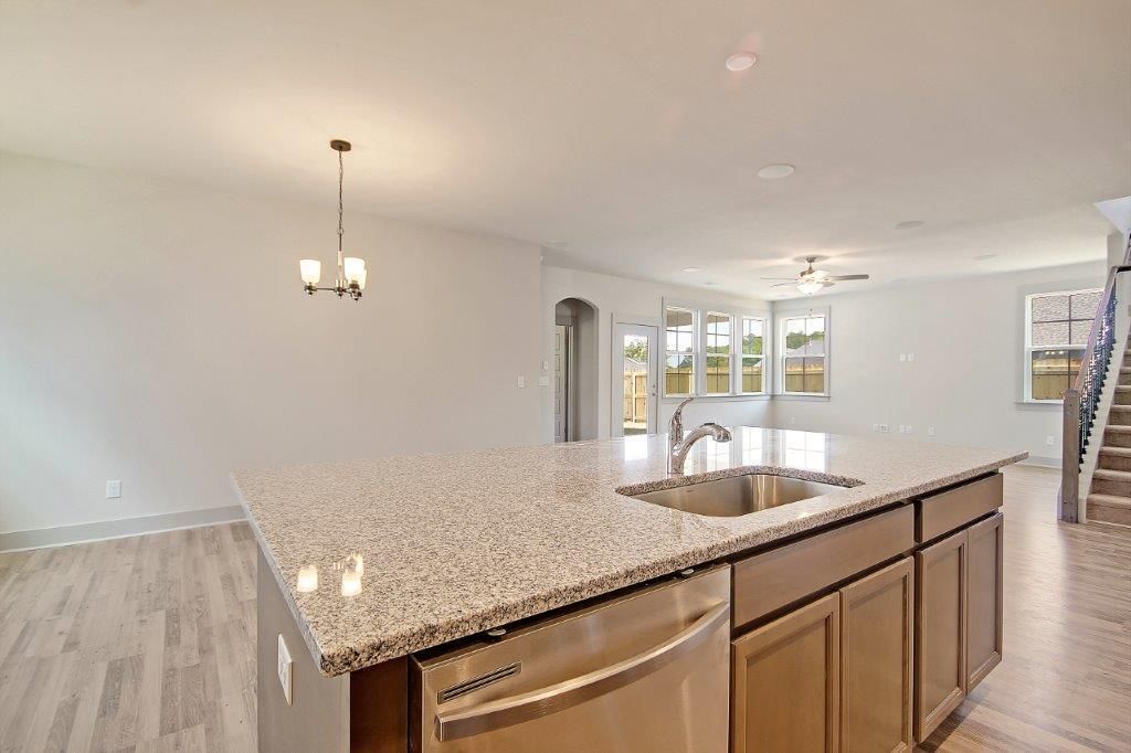 225 Creek Pointe Drive Photo 21