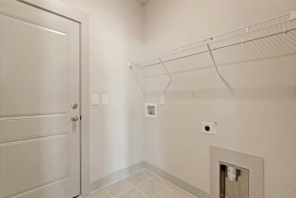 225 Creek Pointe Drive Photo 26