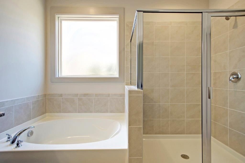 225 Creek Pointe Drive Photo 32