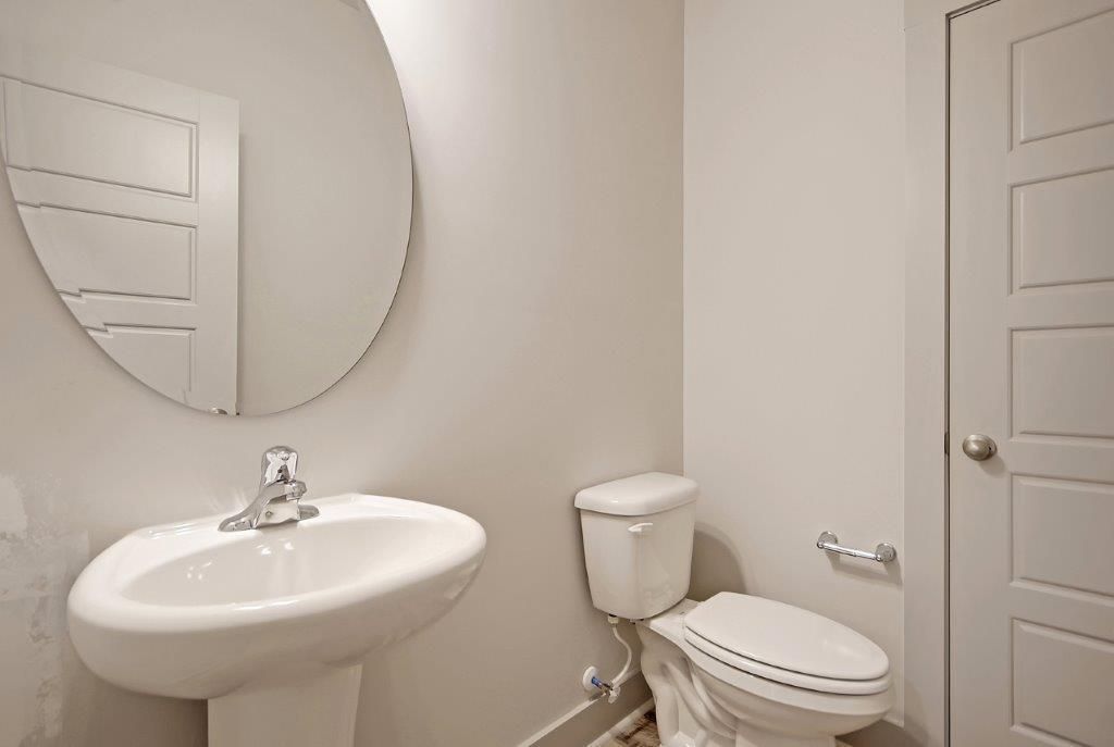 225 Creek Pointe Drive Photo 36