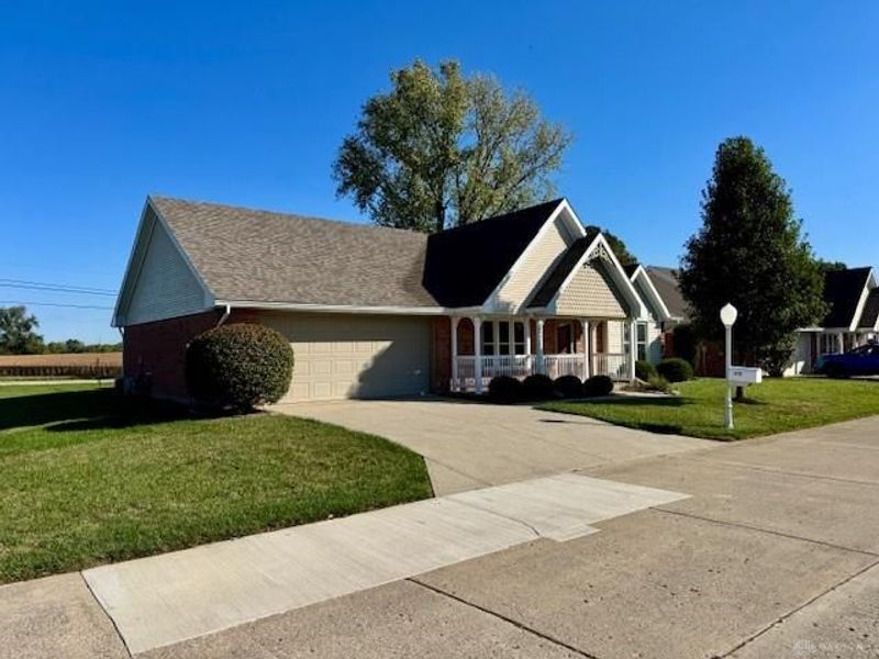 1470 Oldham Drive, Springfield, OH 45503 Photo 2