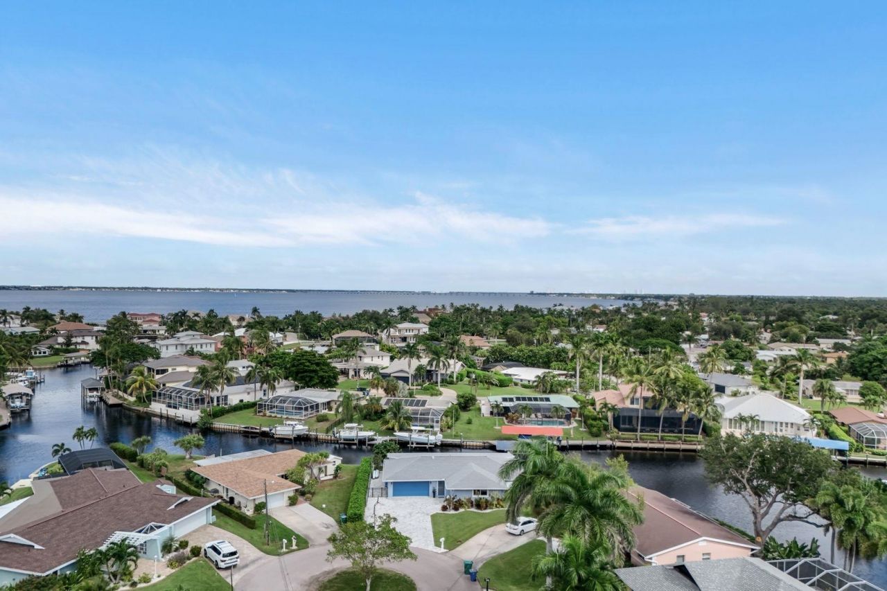 5943 Baker Ct, Fort Myers, FL 33919 Photo